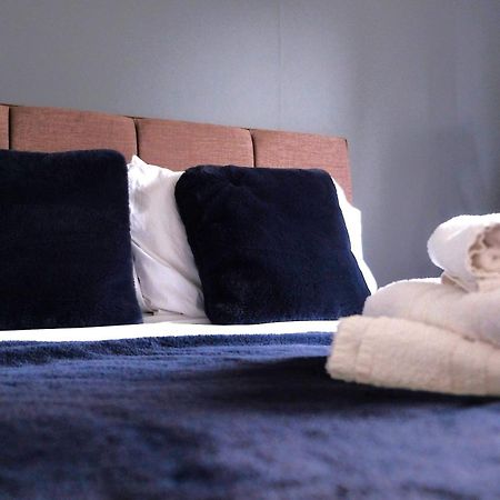 Spacious Georgian 3Bedroom Apartment, 5 Mins From Bath Abbey Exterior photo